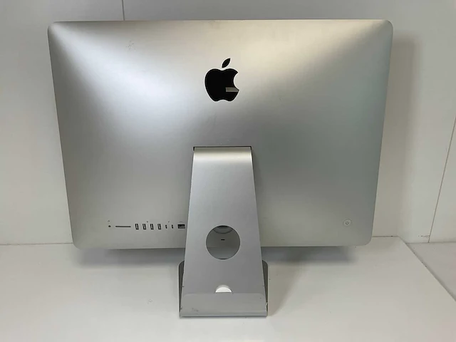Apple imac retina 21.5”, quadcore i3, 8 gb ram, 1 tb hdd, amd radeon pro 555x 2 gb all-in-one desktops (2x) - afbeelding 12 van  15