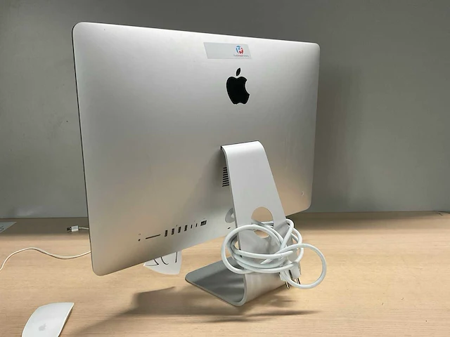 Apple imac retina 4k 21,5 inch 2017 - afbeelding 4 van  5