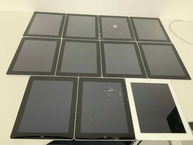 Apple ipad 2 (wi-fi + 3g gsm), 16gb zwart (fmi) (11x) - afbeelding 2 van  3