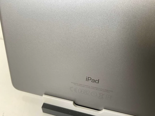 Apple ipad 2017 9.7” - wifi - 32 gb - space gray (2x) - afbeelding 8 van  8