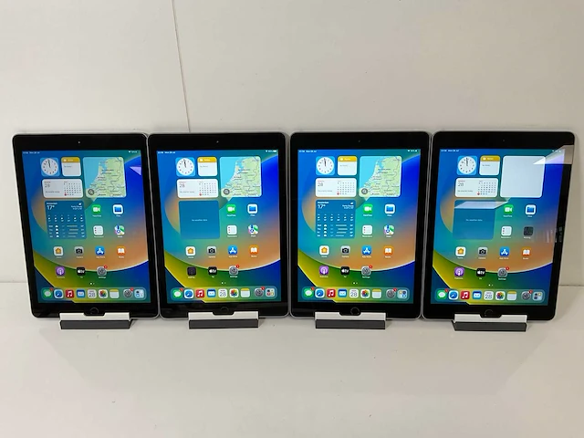 Apple ipad 2017 9.7” - wifi - 32 gb - space gray (4x) - afbeelding 1 van  10