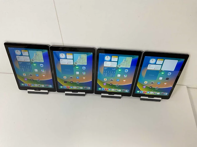 Apple ipad 2017 9.7” - wifi - 32 gb - space gray (4x) - afbeelding 3 van  10