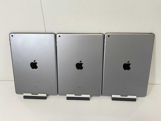 Apple ipad 2017 9.7” - wifi -128 gb - space gray (3x) - afbeelding 6 van  9