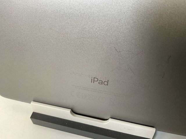 Apple ipad 2017 9.7” - wifi -128 gb - space gray (3x) - afbeelding 9 van  9