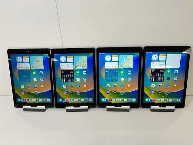 Apple ipad 2017 9.7” - wifi -128 gb - space gray (4x) - afbeelding 1 van  10