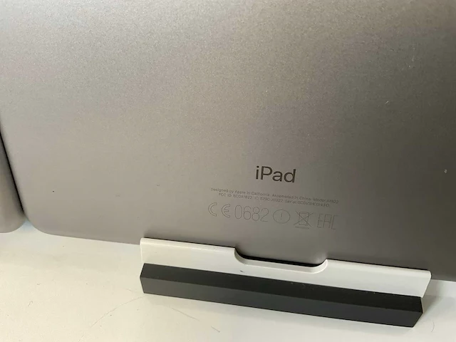 Apple ipad 2017 9.7” - wifi -128 gb - space gray (4x) - afbeelding 8 van  10