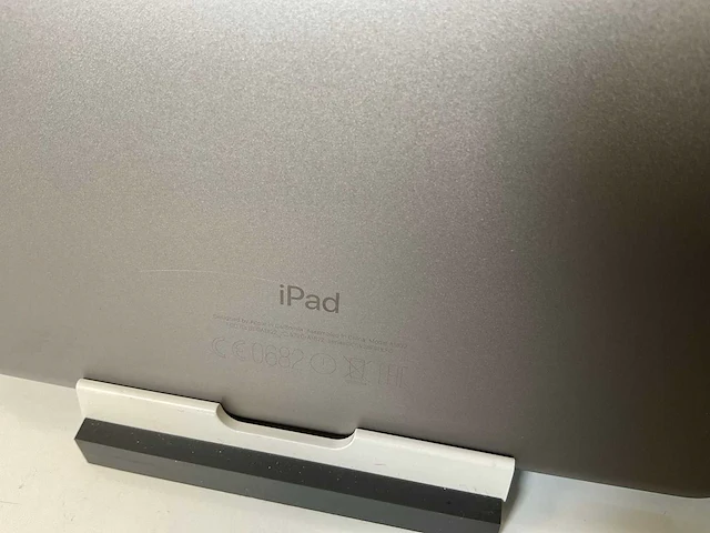 Apple ipad 2017 9.7” - wifi -128 gb - space gray (4x) - afbeelding 10 van  10