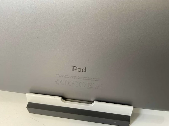 Apple ipad 2017 9.7” - wifi -128 gb - space gray (4x) - afbeelding 8 van  10
