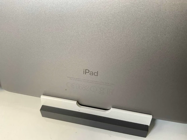Apple ipad 2017 9.7” - wifi -128 gb - space gray (4x) - afbeelding 9 van  10