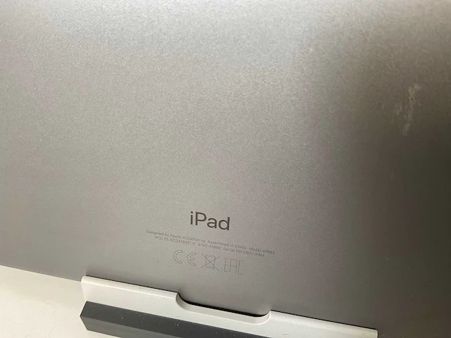 Apple ipad 2017 9.7” - wifi -128 gb - space gray (4x) - afbeelding 10 van  10