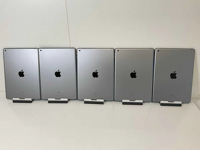 Apple ipad 2017 9.7” - wifi -128 gb - space gray (5x) - afbeelding 8 van  11