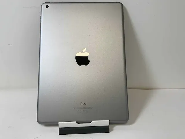 Apple ipad 2018 - wi-fi - 32 gb - space gray - afbeelding 3 van  4