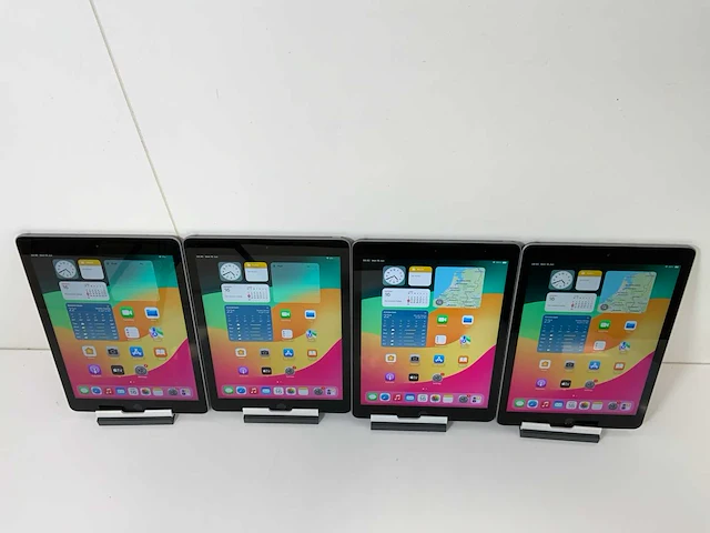 Apple ipad (2018) 9.7”, - wi-fi - 128 gb - space gray (4x) - afbeelding 2 van  9