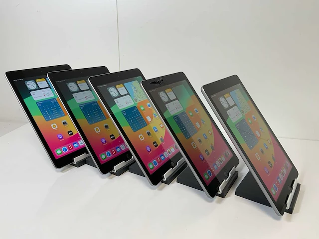 Apple ipad (2018) 9.7”, - wi-fi - 128 gb - space gray (5x) - afbeelding 6 van  12