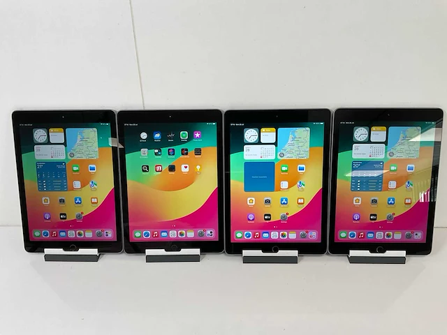 Apple ipad 2018 9.7” - wifi - 32 gb - space gray (4x) - afbeelding 1 van  10