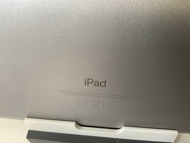 Apple ipad 2018 9.7” - wifi -128 gb - space gray (2x) - afbeelding 7 van  9