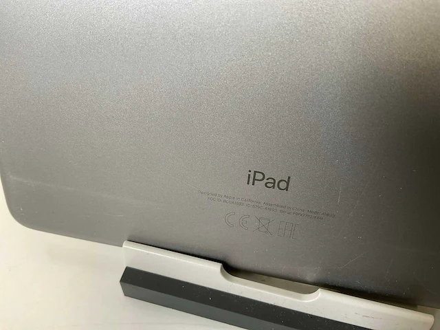 Apple ipad 2018 9.7” - wifi -128 gb - space gray (2x) - afbeelding 8 van  9