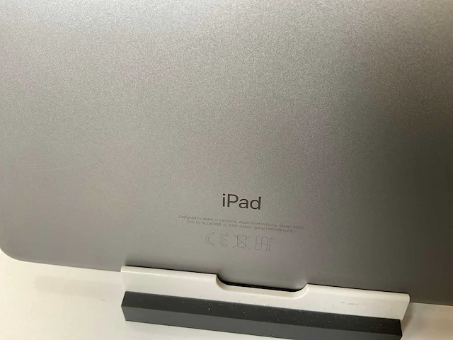 Apple ipad 2018 9.7” - wifi -128 gb - space gray (2x) - afbeelding 7 van  7