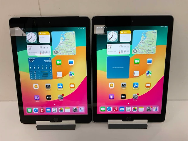 Apple ipad 2018 9.7” - wifi + cellular - 32 gb - space gray (2x) - afbeelding 1 van  8