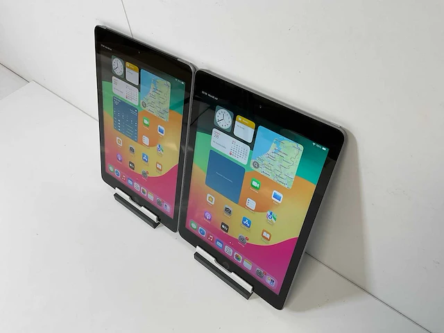Apple ipad 2018 9.7” - wifi + cellular - 32 gb - space gray (2x) - afbeelding 3 van  8