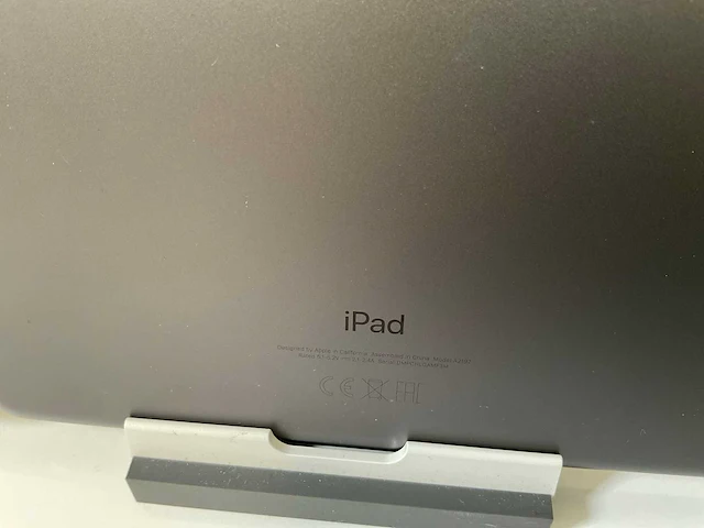 Apple ipad 2019 10.2” - wifi - 32 gb - space gray (3x) - afbeelding 7 van  9