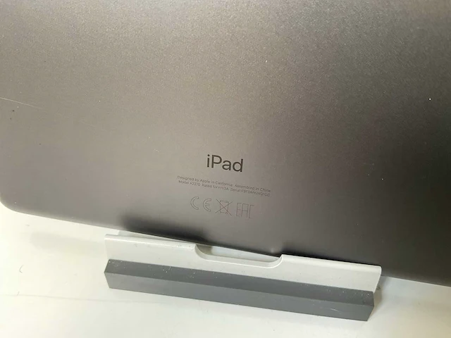 Apple ipad 2020 10.2” - wifi - 32 gb - space gray (2x) - afbeelding 8 van  8