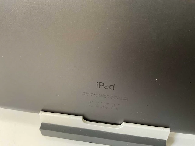 Apple ipad 2020 10.2” - wifi - 32 gb - space gray (2x) - afbeelding 7 van  8