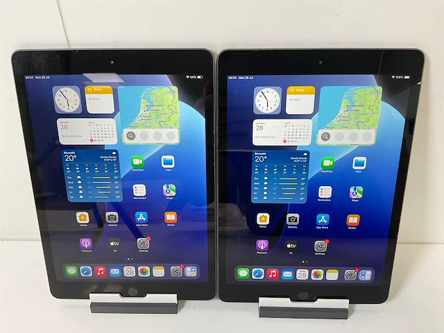 Apple ipad 2020 10.2” - wifi - 32 gb - space gray (2x) - afbeelding 1 van  9