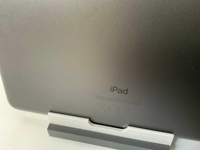 Apple ipad 2020 10.2” - wifi - 32 gb - space gray (2x) - afbeelding 8 van  9