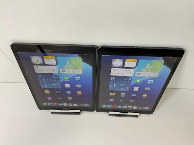 Apple ipad 2020 10.2” - wifi - 32 gb - space gray (2x) - afbeelding 2 van  8