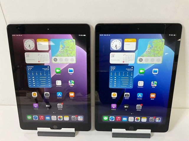 Apple ipad 2020 10.2” - wifi - 32 gb - space gray (2x) - afbeelding 1 van  8