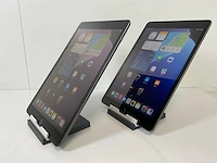 Apple ipad 2020 10.2” - wifi - 32 gb - space gray (2x) - afbeelding 5 van  8