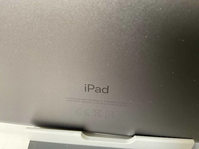 Apple ipad 2020 10.2” - wifi - 32 gb - space gray (2x) - afbeelding 8 van  8