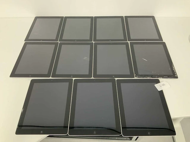 Apple ipad 3 (wi-fi + cellular mm) zwart (fmi) (11x) - afbeelding 2 van  3