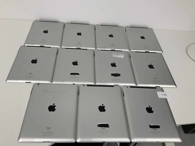 Apple ipad 3 (wi-fi + cellular mm) zwart (fmi) (11x) - afbeelding 3 van  3