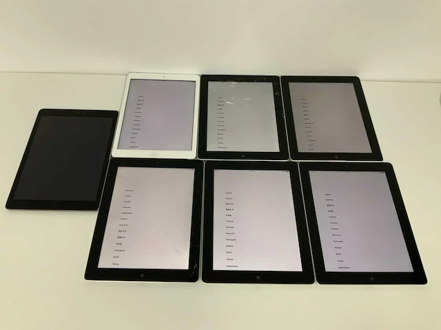 Apple ipad 4 wi-fi+4g gsm+cdma 32gb black (7x) - afbeelding 1 van  3
