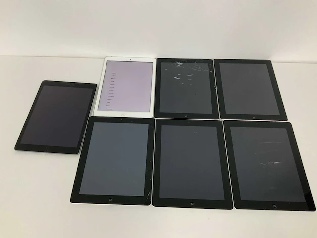 Apple ipad 4 wi-fi+4g gsm+cdma 32gb black (7x) - afbeelding 2 van  3