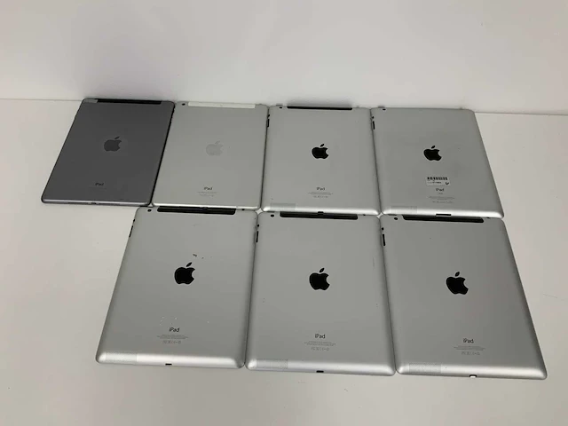 Apple ipad 4 wi-fi+4g gsm+cdma 32gb black (7x) - afbeelding 3 van  3