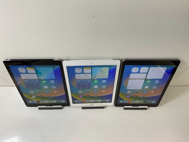 Apple ipad 5th gen - wifi + cellular - 32 gb - space gray / silver (3x) - afbeelding 2 van  9