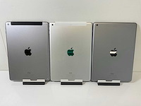 Apple ipad 5th gen - wifi + cellular - 32 gb - space gray / silver (3x) - afbeelding 6 van  9
