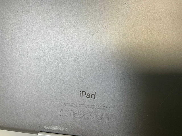 Apple ipad 5th gen - wifi & cellullar - 128 gb - space gray (5x) - afbeelding 4 van  12