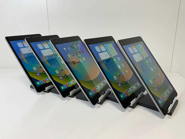 Apple ipad 5th gen - wifi & cellullar - 128 gb - space gray (5x) - afbeelding 7 van  12