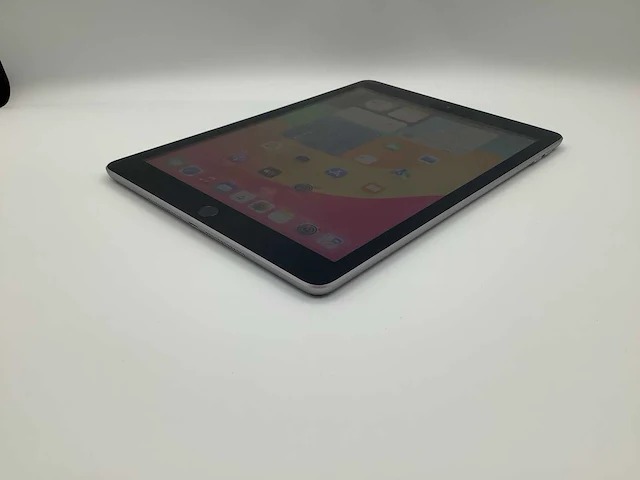 Apple ipad 6e generatie tablet - afbeelding 1 van  9