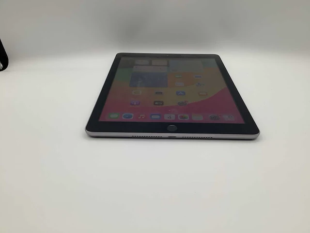 Apple ipad 6e generatie tablet - afbeelding 2 van  9