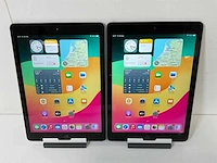 Apple ipad 6th gen - wifi - 128 gb - space gray (2x) - afbeelding 1 van  7