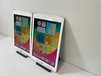 Apple ipad 6th gen - wifi + cellular - 128 gb - silver (2x) - afbeelding 3 van  9