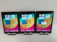 Apple ipad 6th gen (2018) 9.7”, - wi-fi - 32 gb - space gray (3x) - afbeelding 1 van  9