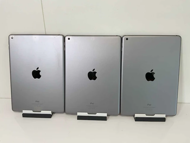 Apple ipad 6th gen (2018) 9.7”, - wi-fi - 32 gb - space gray (3x) - afbeelding 6 van  9