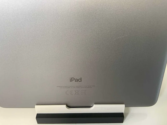 Apple ipad 6th gen (2018) 9.7”, - wi-fi - 32 gb - space gray (3x) - afbeelding 7 van  9