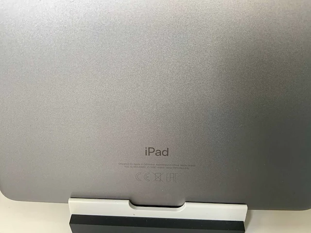 Apple ipad 6th gen (2018) 9.7”, - wi-fi - 32 gb - space gray (3x) - afbeelding 8 van  9